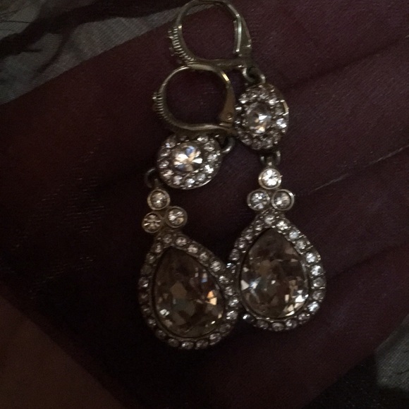 ✨Givenchy drop earrings - gold silk - Picture 3 of 5